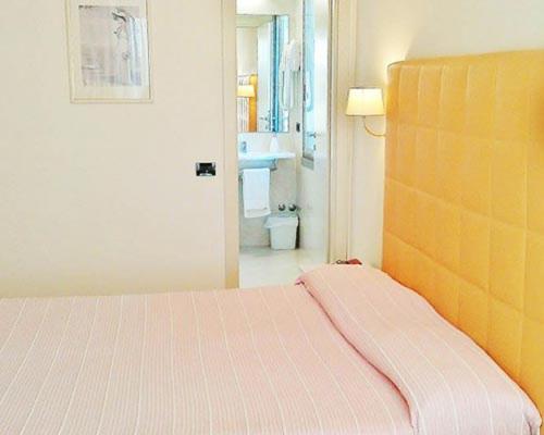 Hotel Ducale Cattolica Buitenkant foto